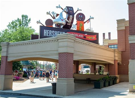 hershey's chocolate world schedule.